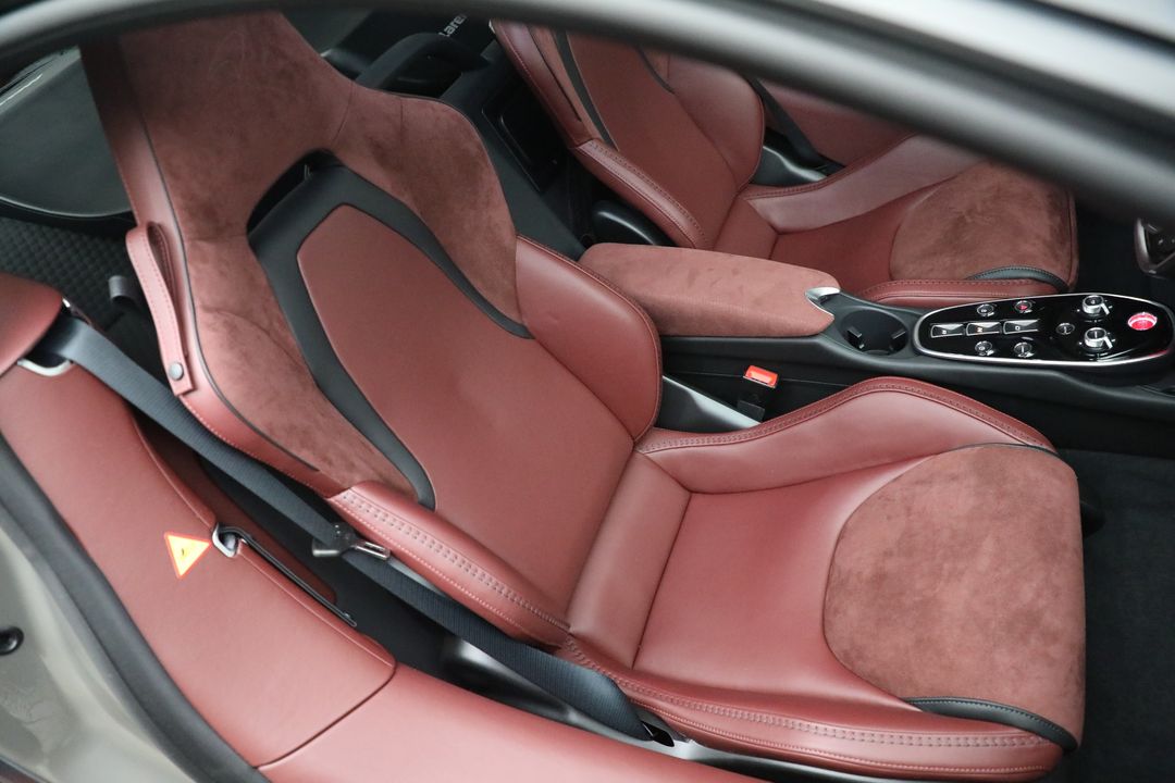 2023 McLaren GT