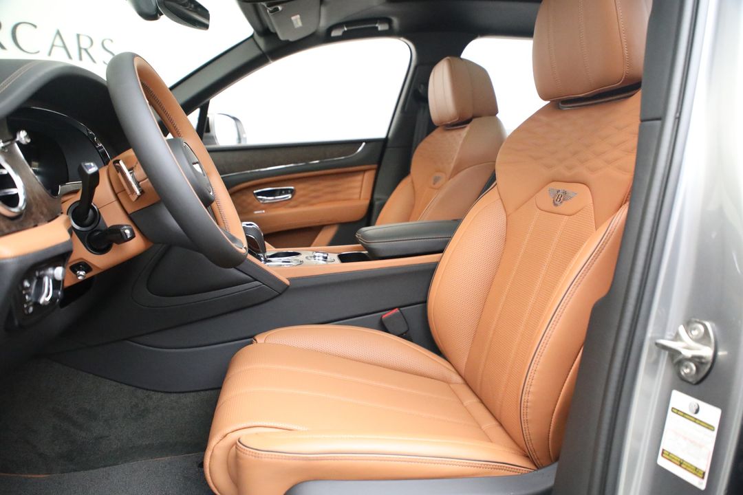 2023 Bentley Bentayga EWB