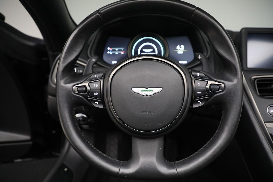 2019 Aston Martin DB11
