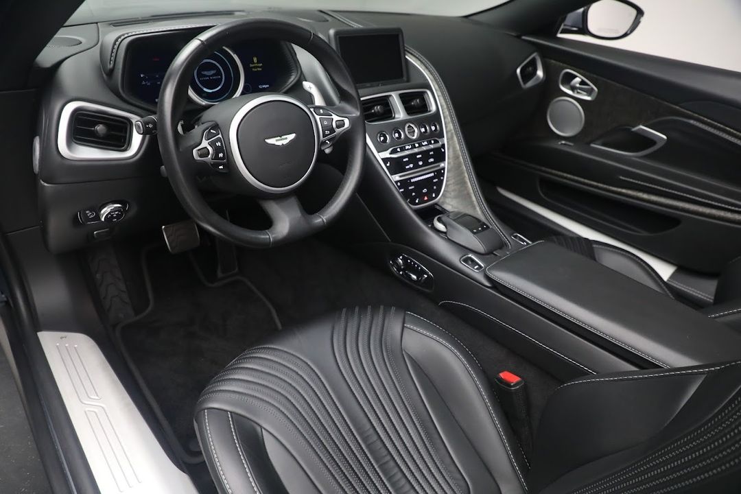 2019 Aston Martin DB11