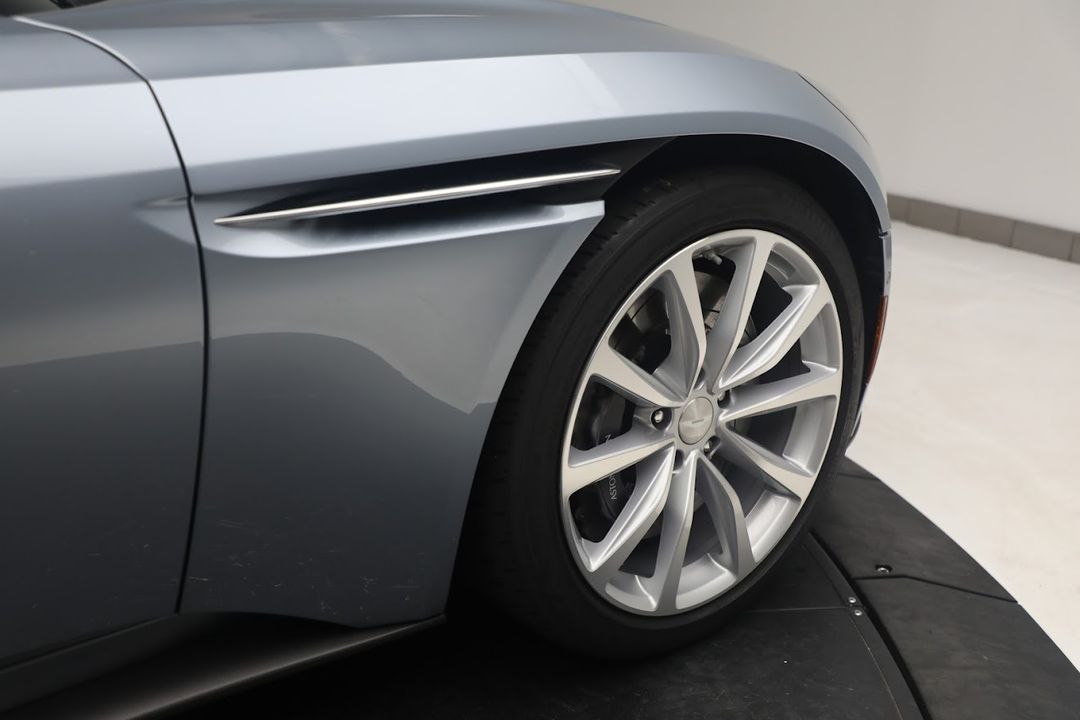 2019 Aston Martin DB11