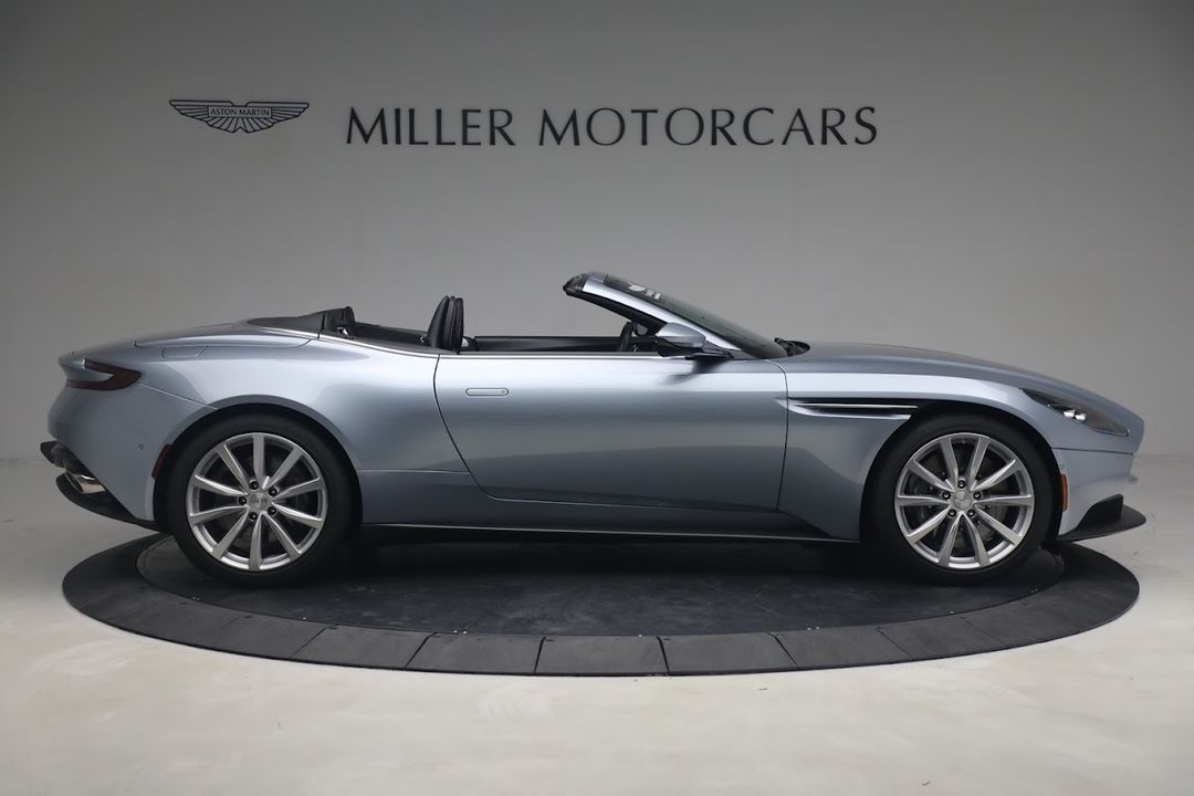 2019 Aston Martin DB11