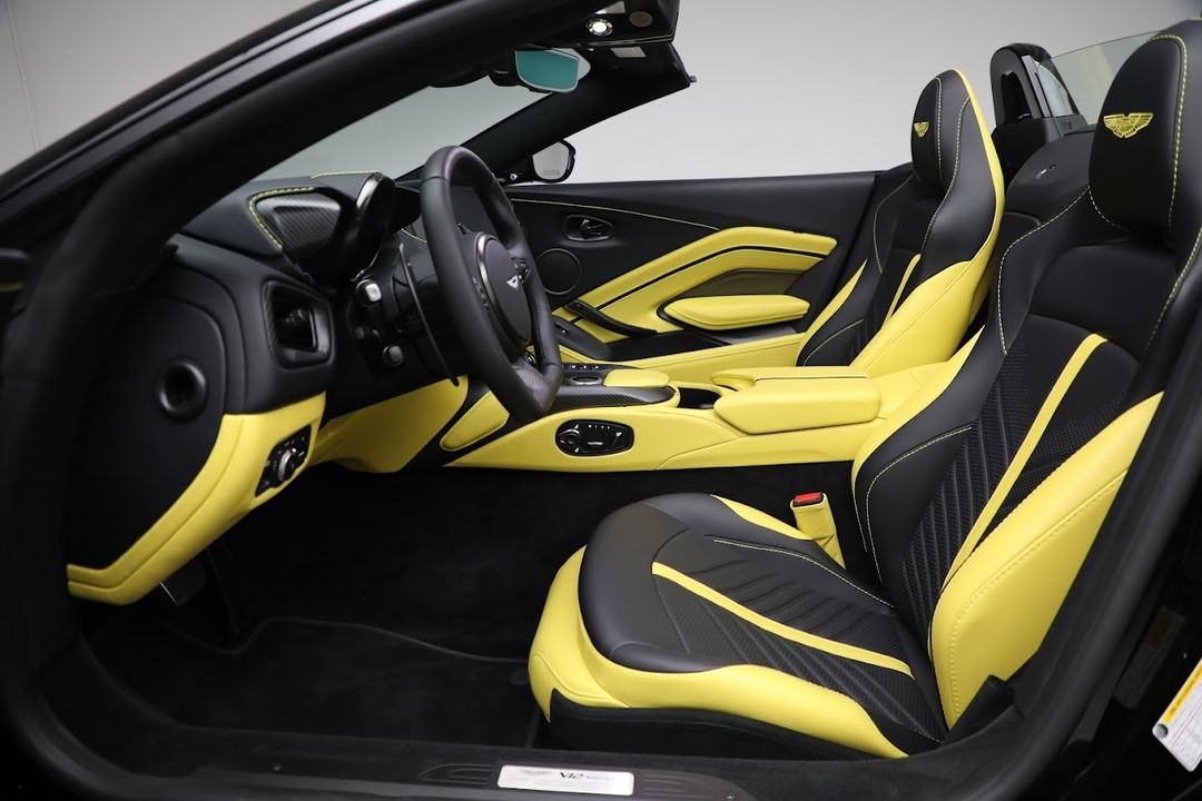 2023 Aston Martin Vantage