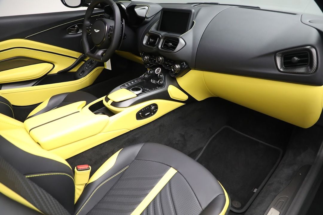 2023 Aston Martin Vantage