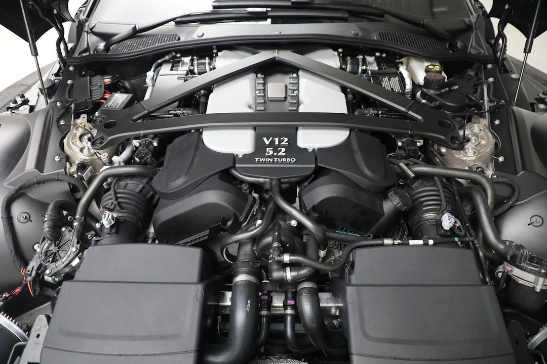 2023 Aston Martin Vantage