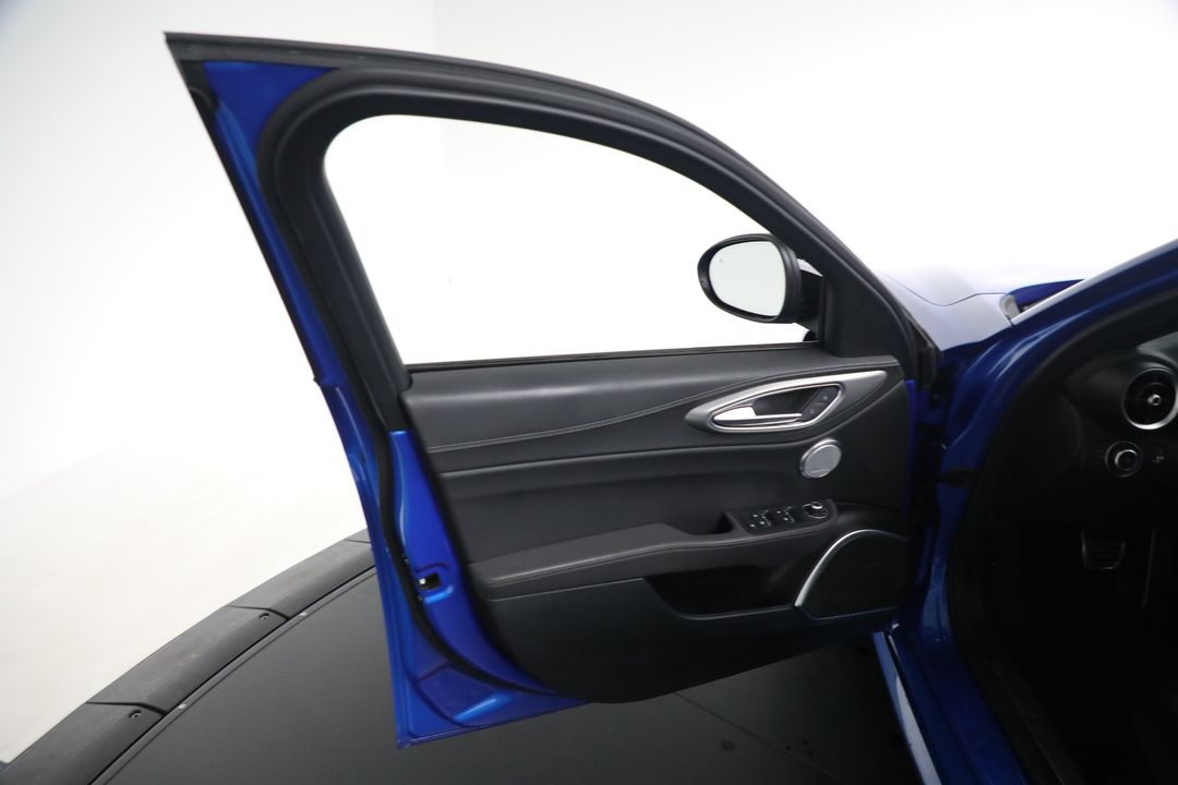 2023 Alfa Romeo Giulia