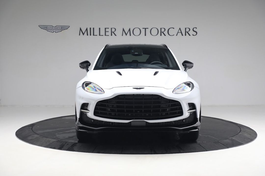 2023 Aston Martin DBX