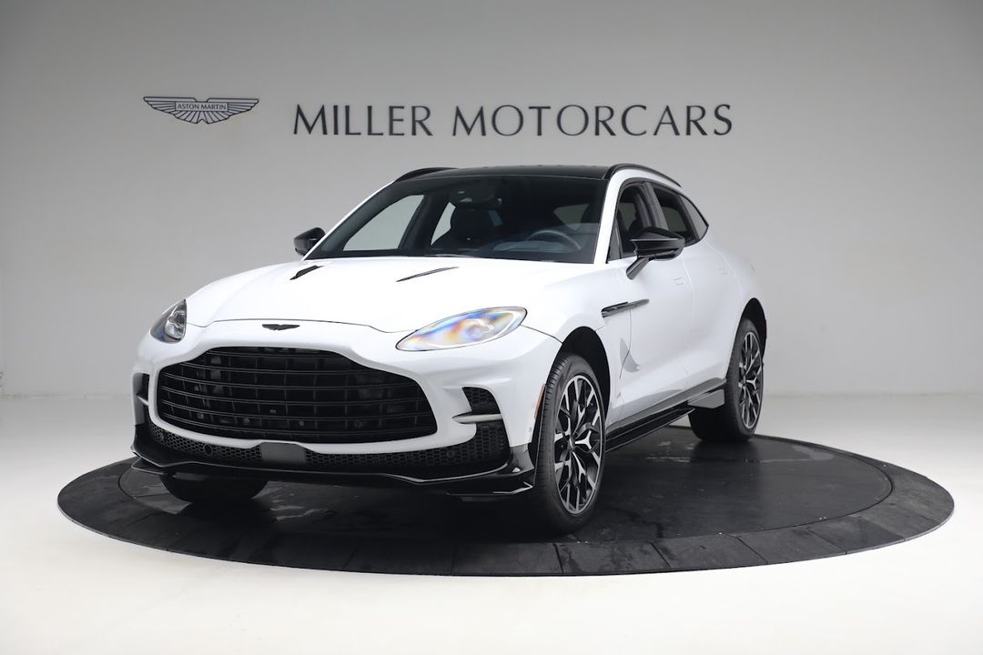 2023 Aston Martin DBX