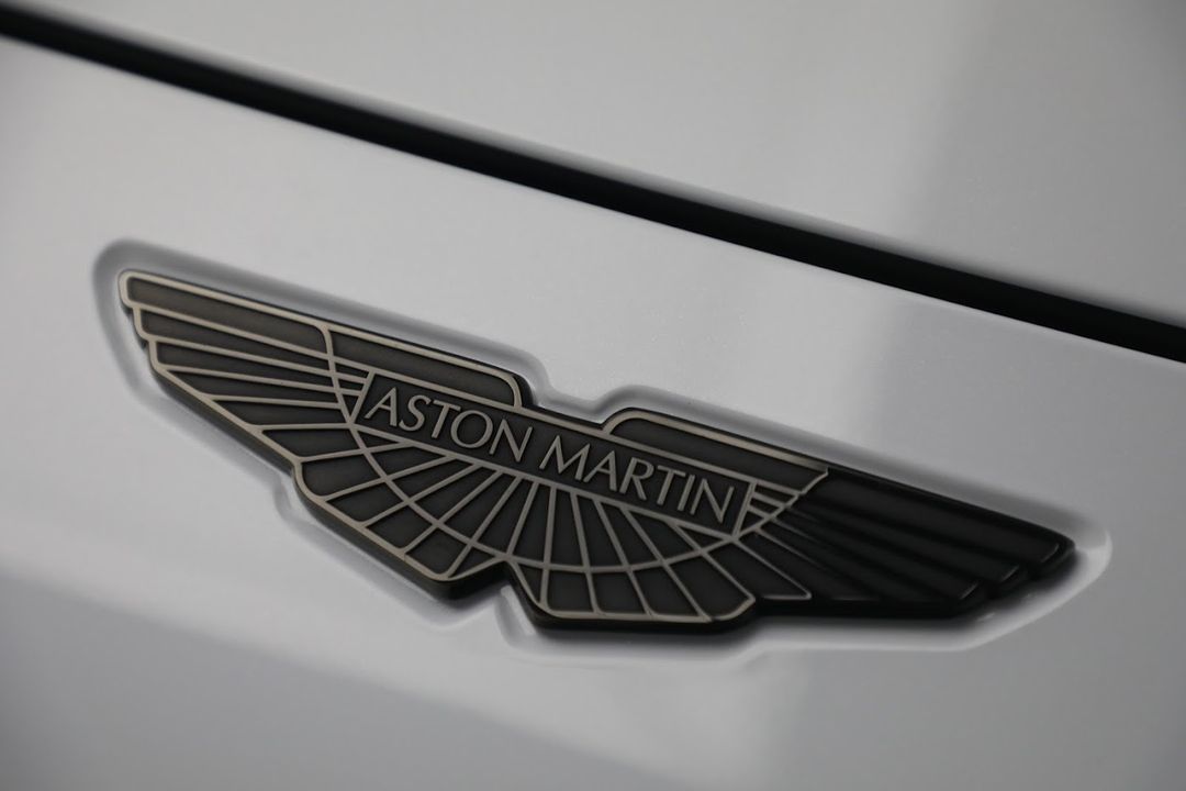 2023 Aston Martin DBX