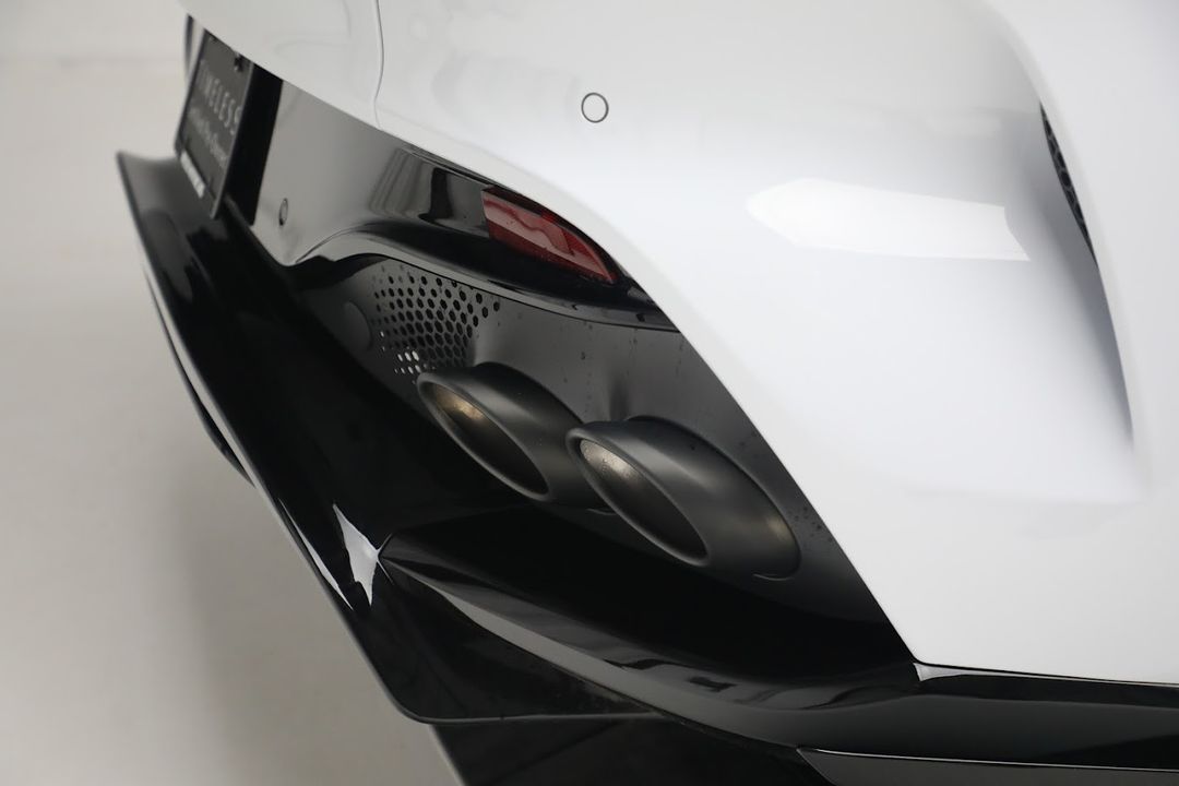 2023 Aston Martin DBX