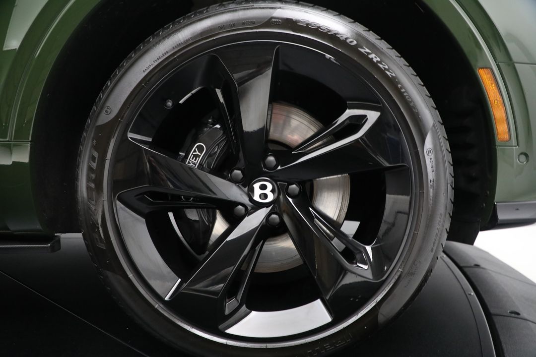 2023 Bentley Bentayga EWB