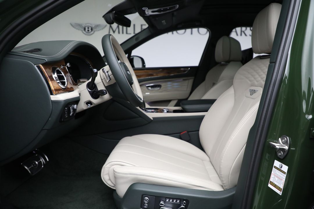 2023 Bentley Bentayga EWB