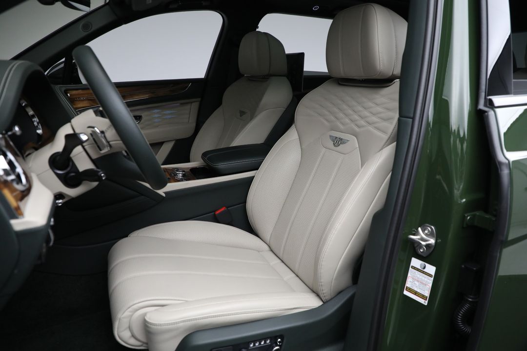 2023 Bentley Bentayga EWB