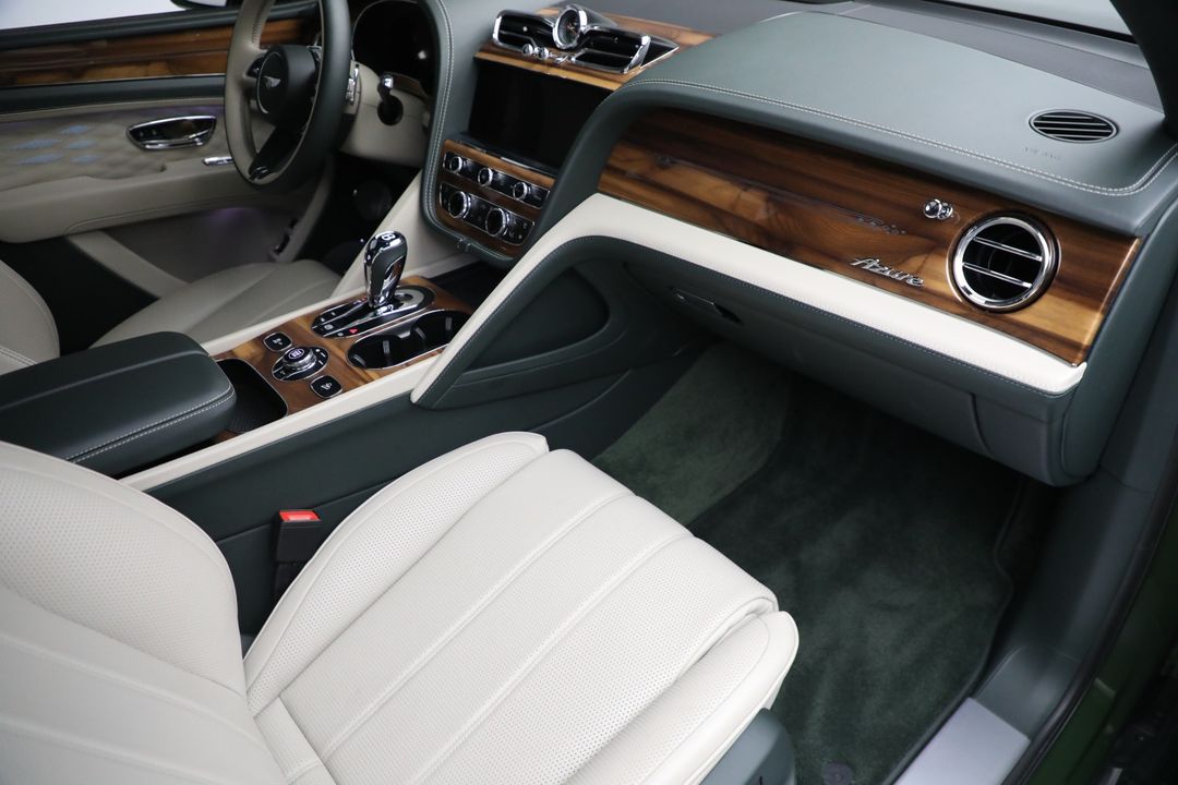 2023 Bentley Bentayga EWB