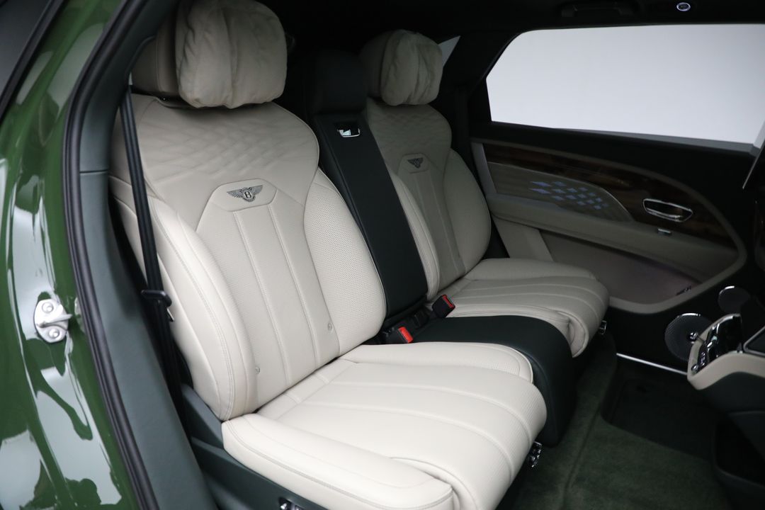 2023 Bentley Bentayga EWB