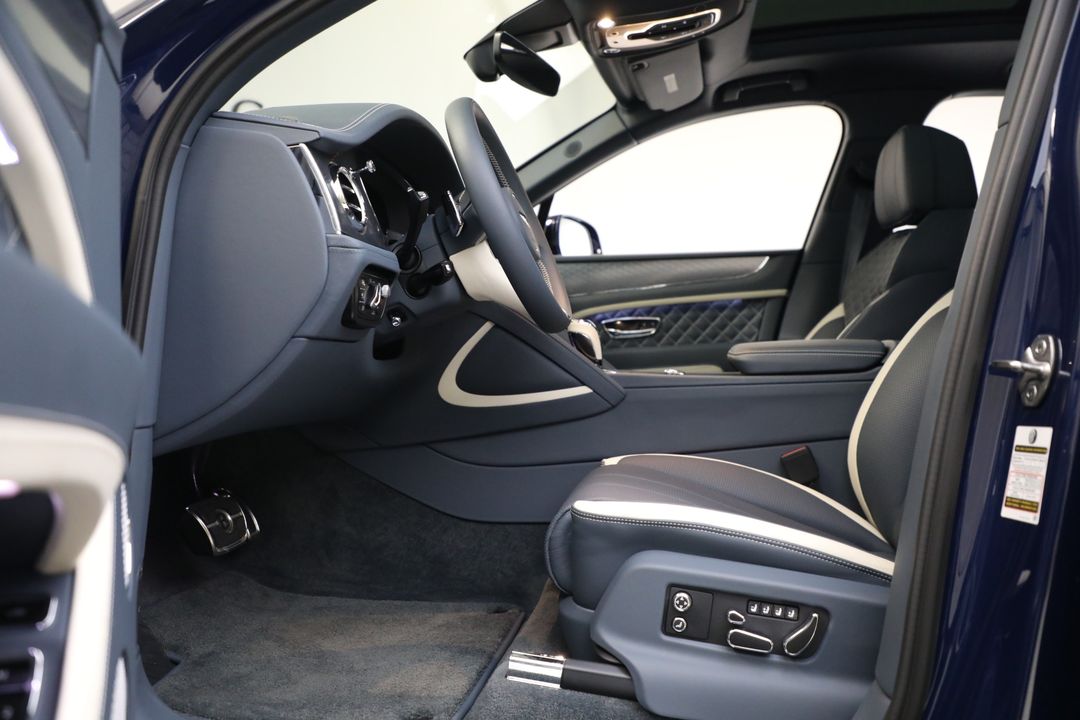 2023 Bentley Bentayga