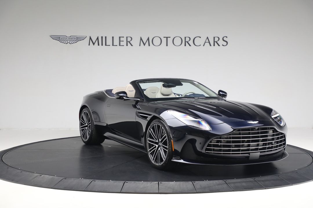 2025 Aston Martin DB12