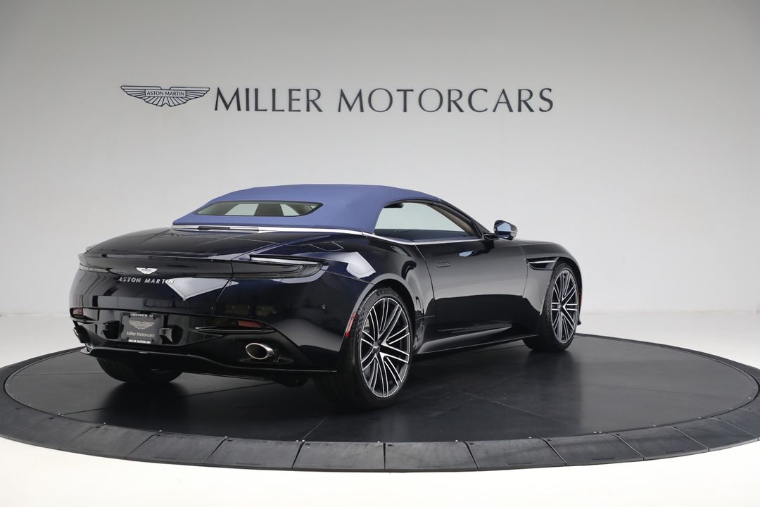 2025 Aston Martin DB12