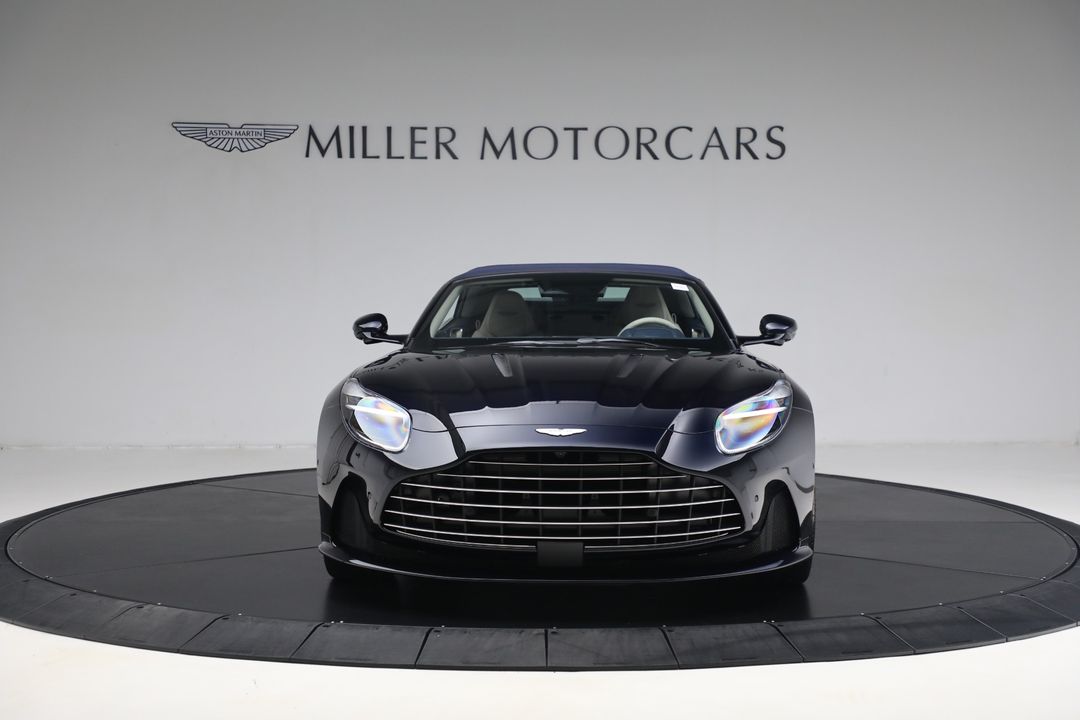 2025 Aston Martin DB12