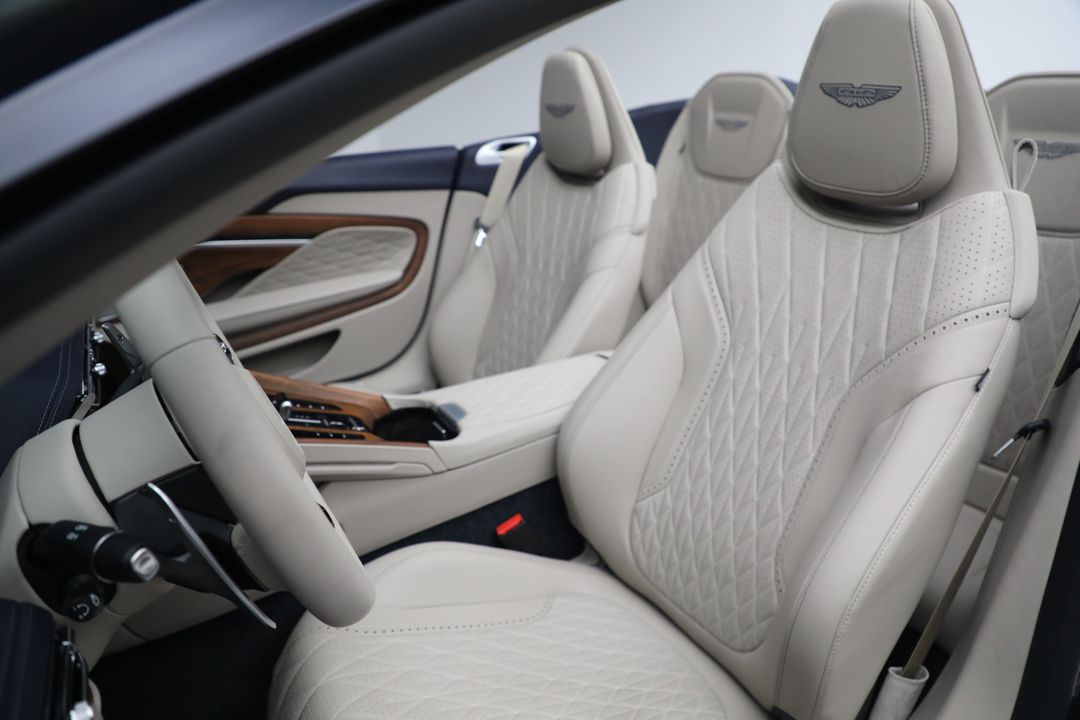 2025 Aston Martin DB12