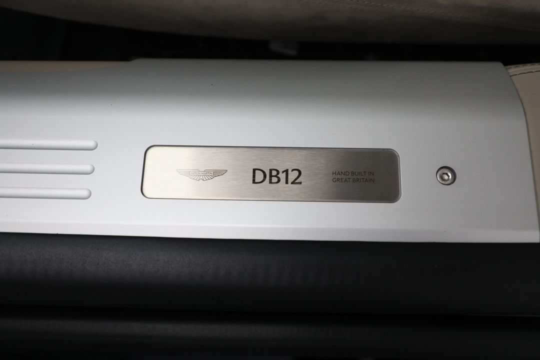 2025 Aston Martin DB12