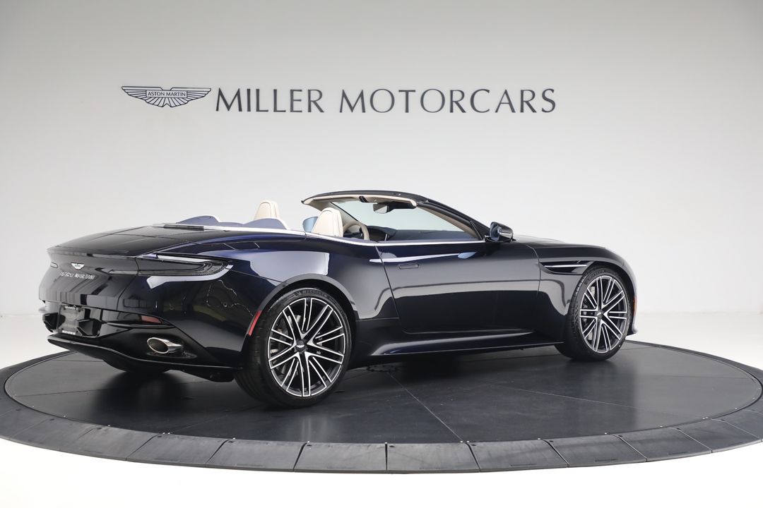 2025 Aston Martin DB12