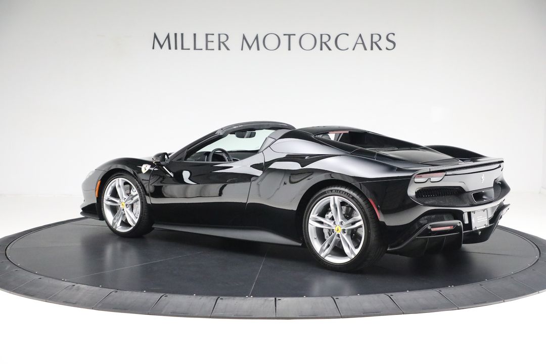 2023 Ferrari 296 GTS