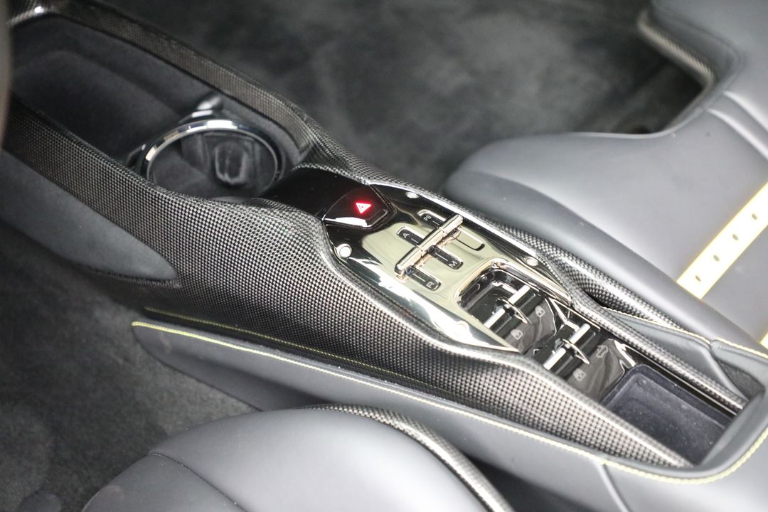 2022 Ferrari SF90 Spider