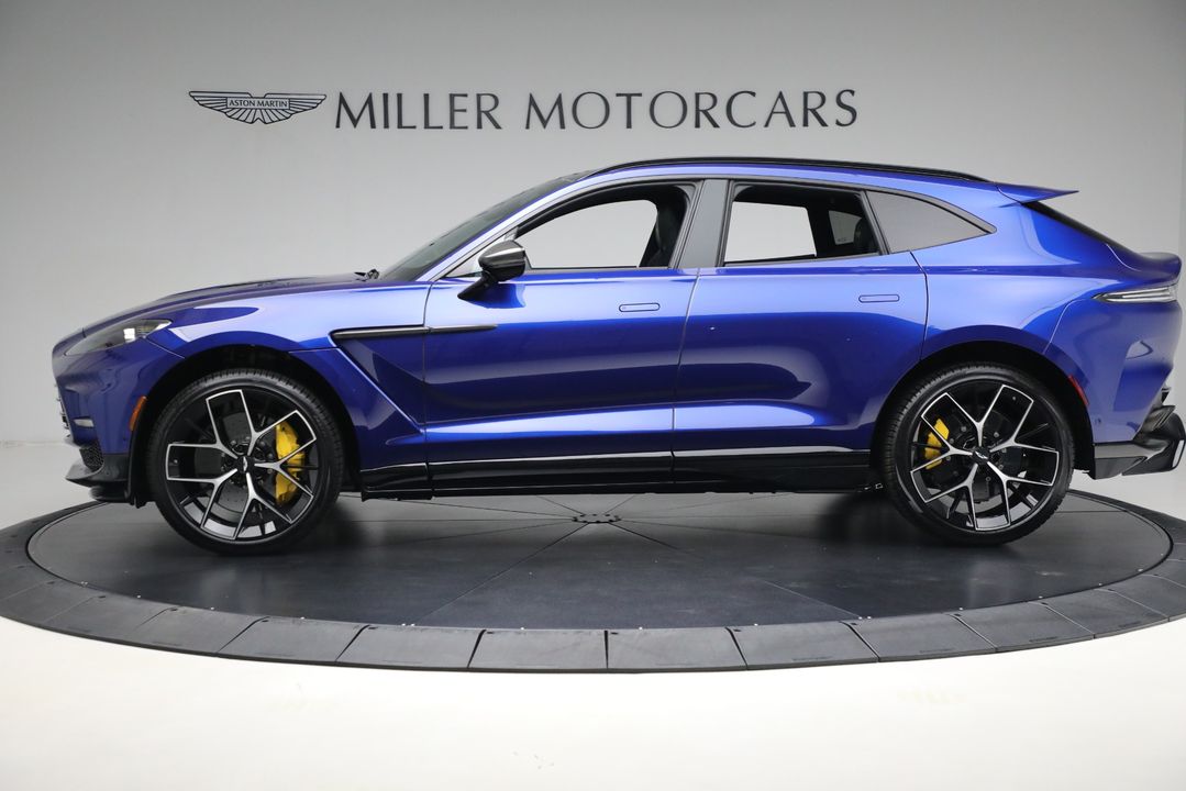 2025 Aston Martin DBX