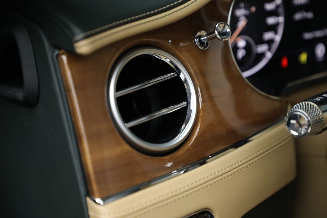 2024 Bentley Continental