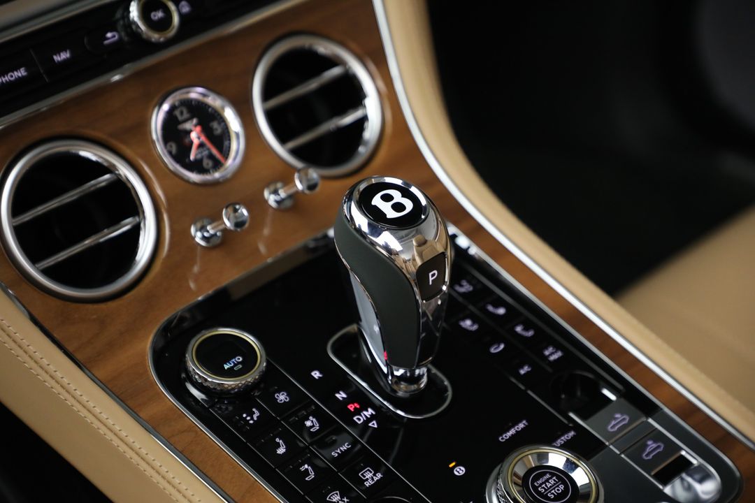 2024 Bentley Continental