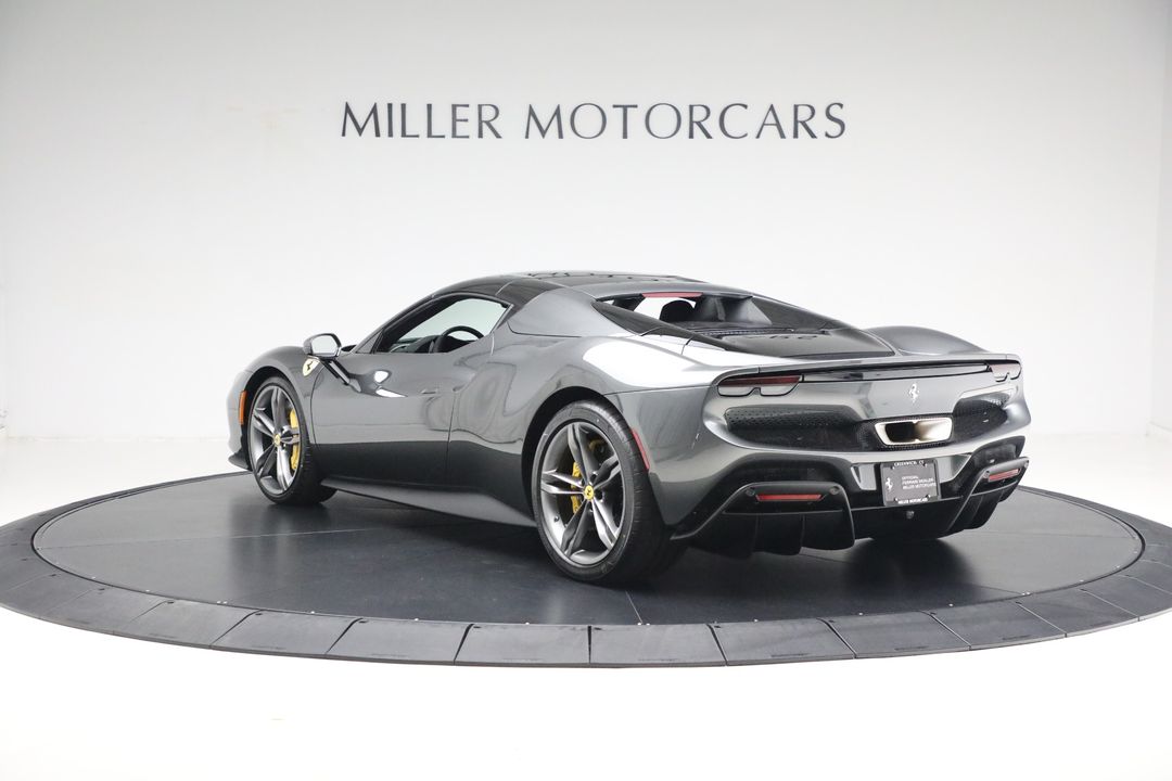 2024 Ferrari 296 GTS
