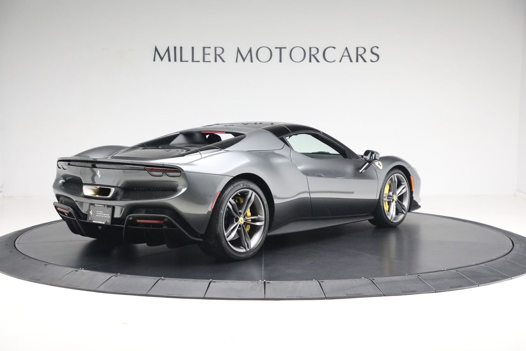 2024 Ferrari 296 GTS