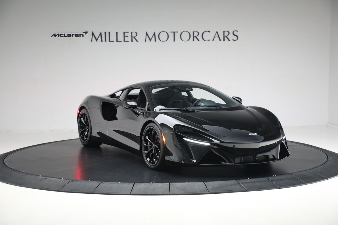2025 McLaren Artura