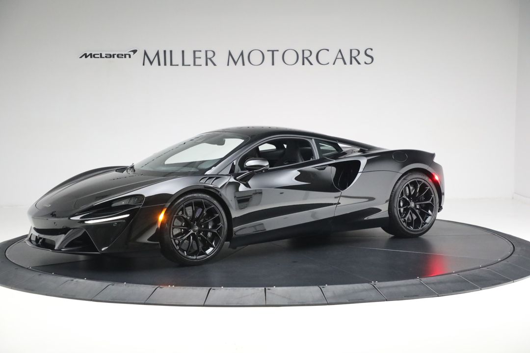 2025 McLaren Artura