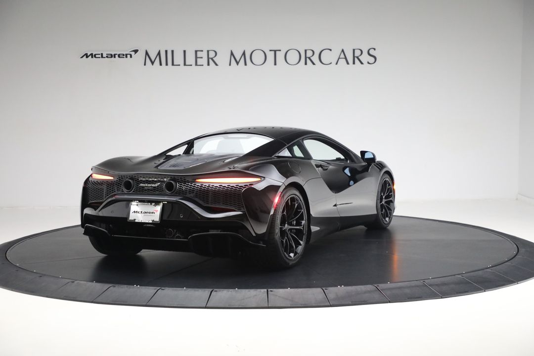2025 McLaren Artura