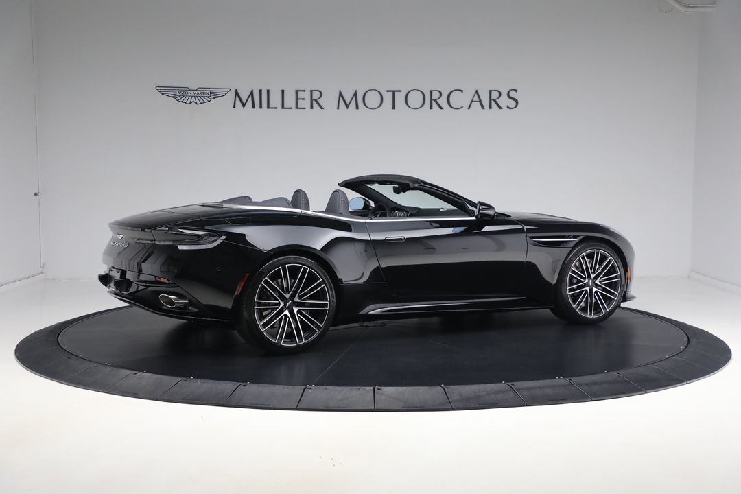 2025 Aston Martin DB12