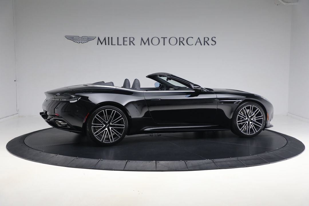 2025 Aston Martin DB12