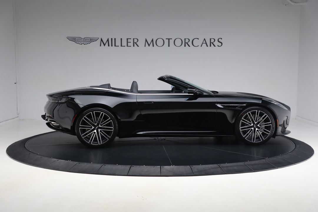 2025 Aston Martin DB12