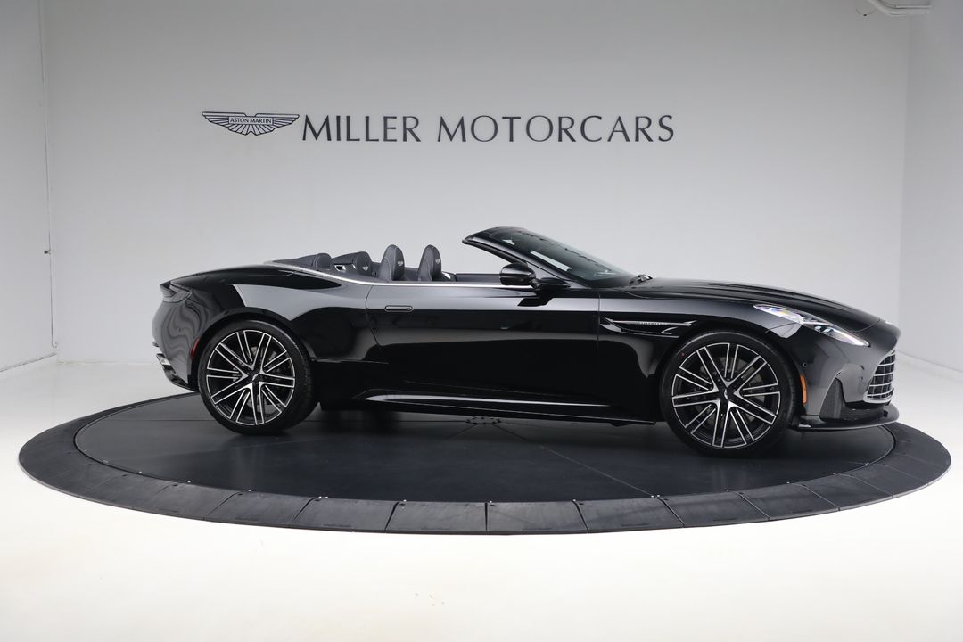 2025 Aston Martin DB12