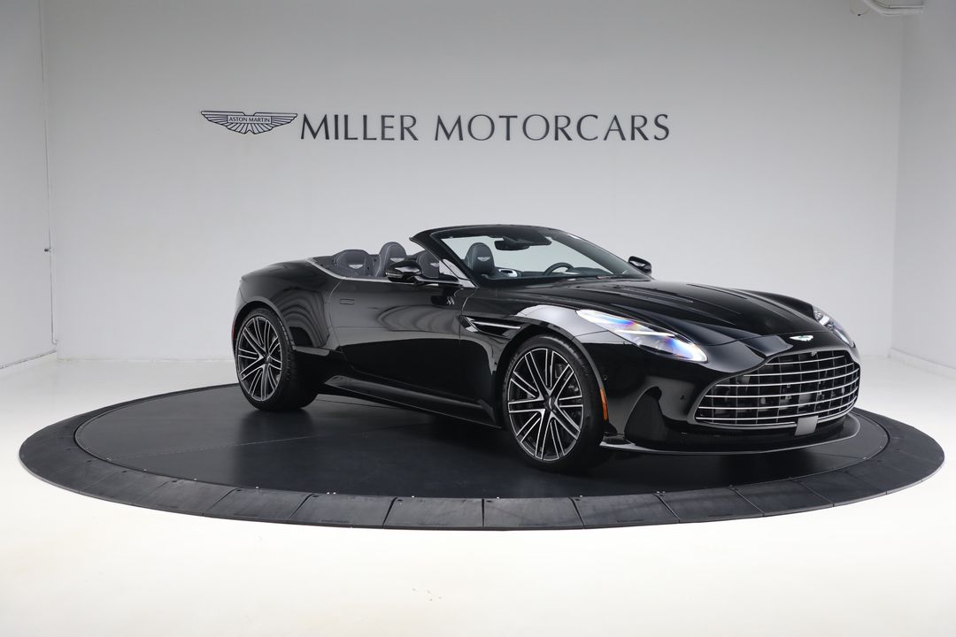 2025 Aston Martin DB12
