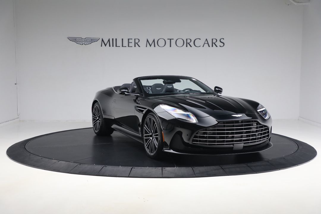 2025 Aston Martin DB12