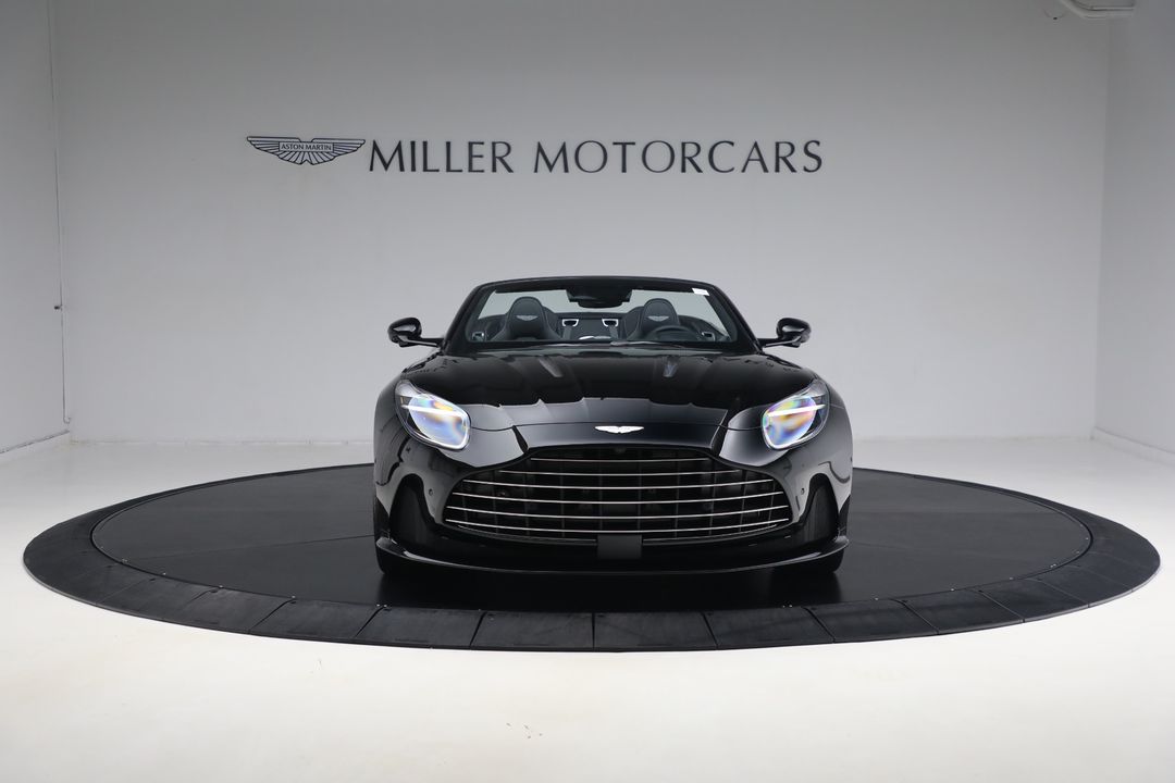 2025 Aston Martin DB12