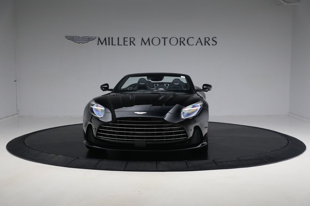 2025 Aston Martin DB12