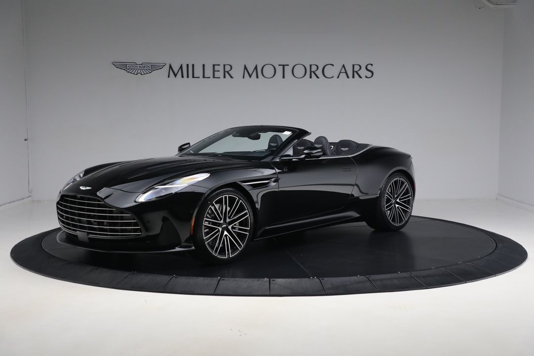 2025 Aston Martin DB12