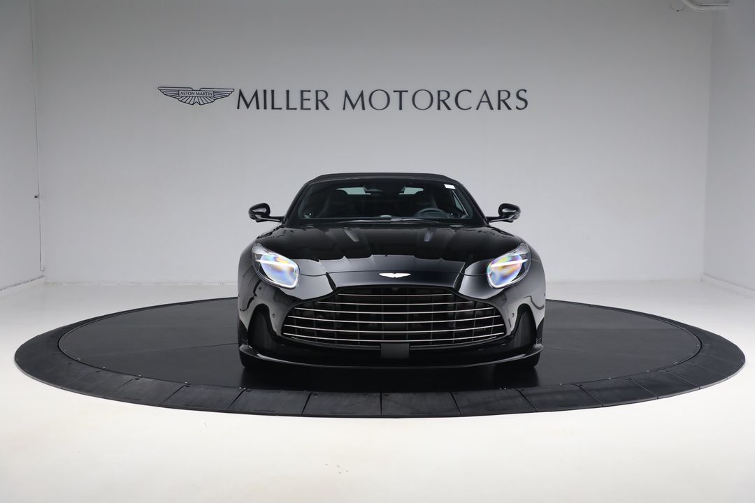2025 Aston Martin DB12
