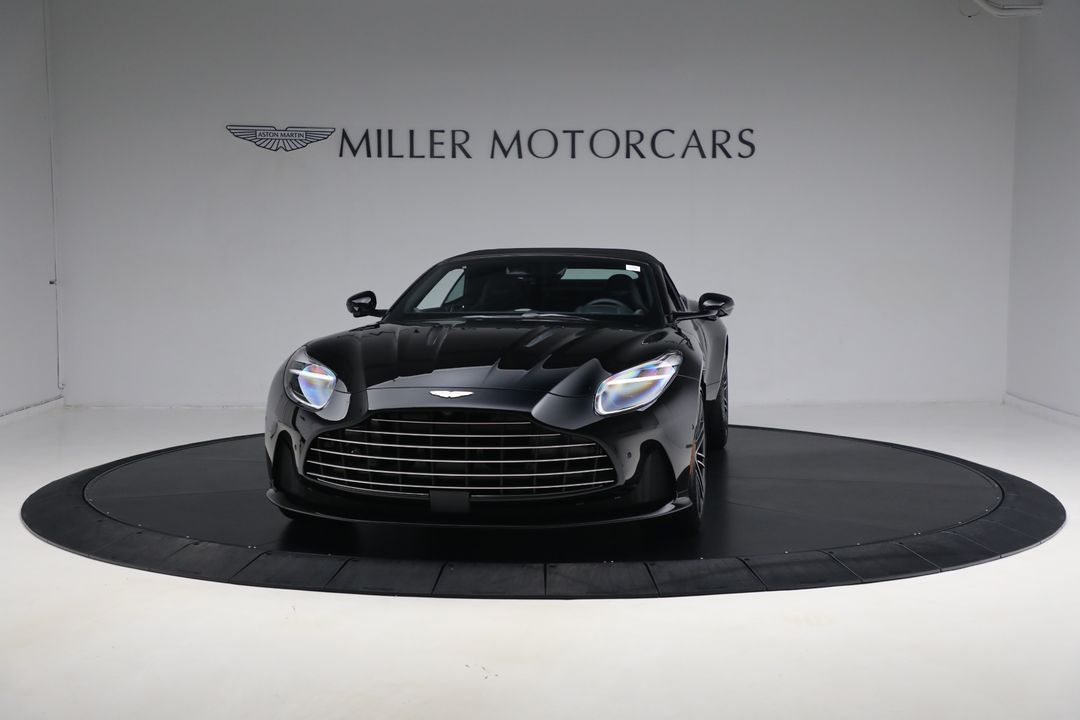2025 Aston Martin DB12