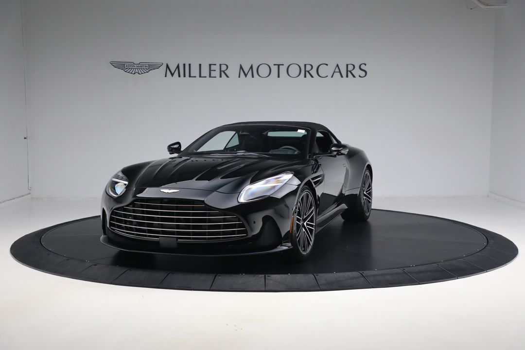 2025 Aston Martin DB12