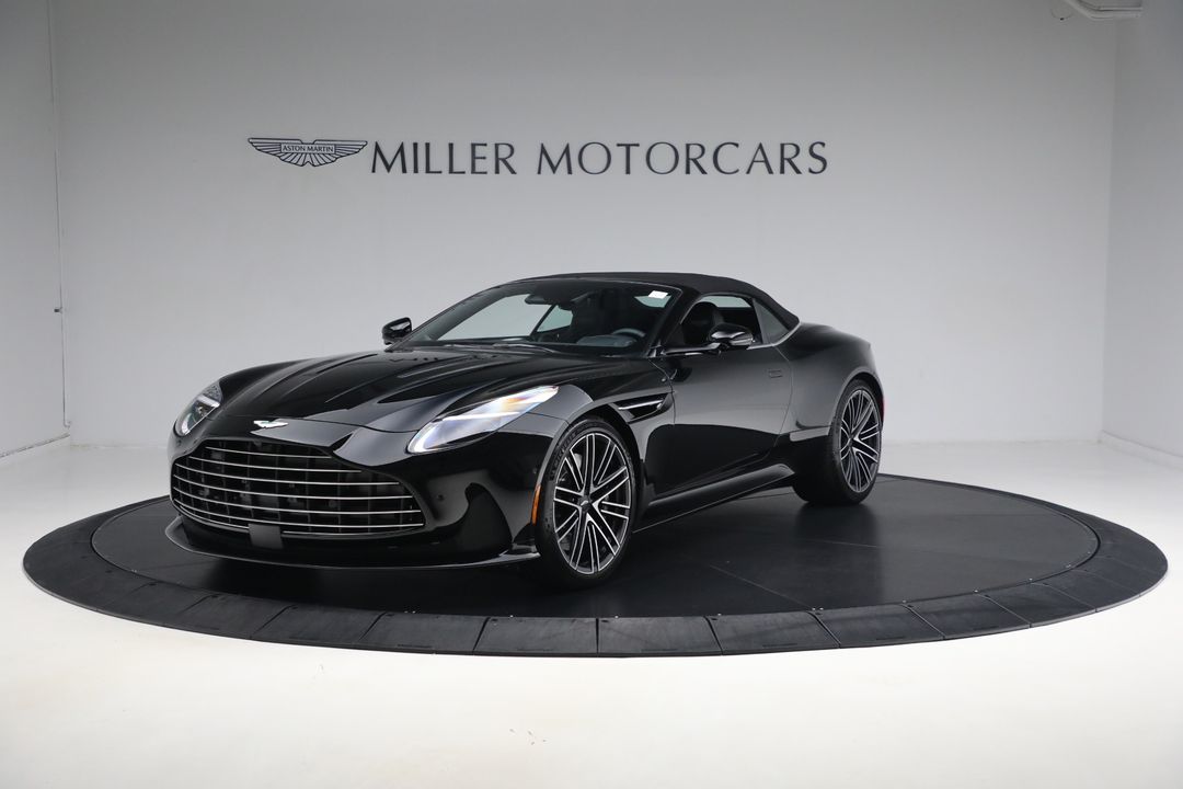 2025 Aston Martin DB12
