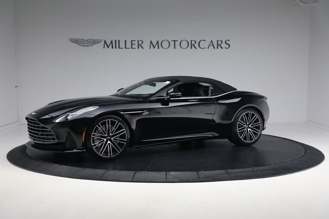 2025 Aston Martin DB12